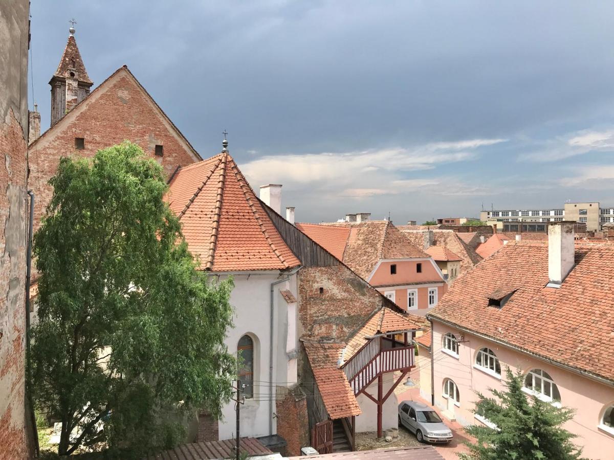The Bridge Of Lies Apartment Sibiu Exterior photo